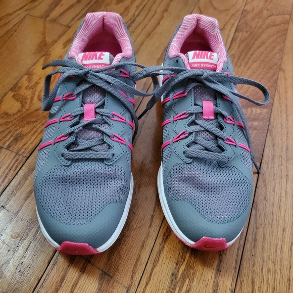 nike max dynasty women's